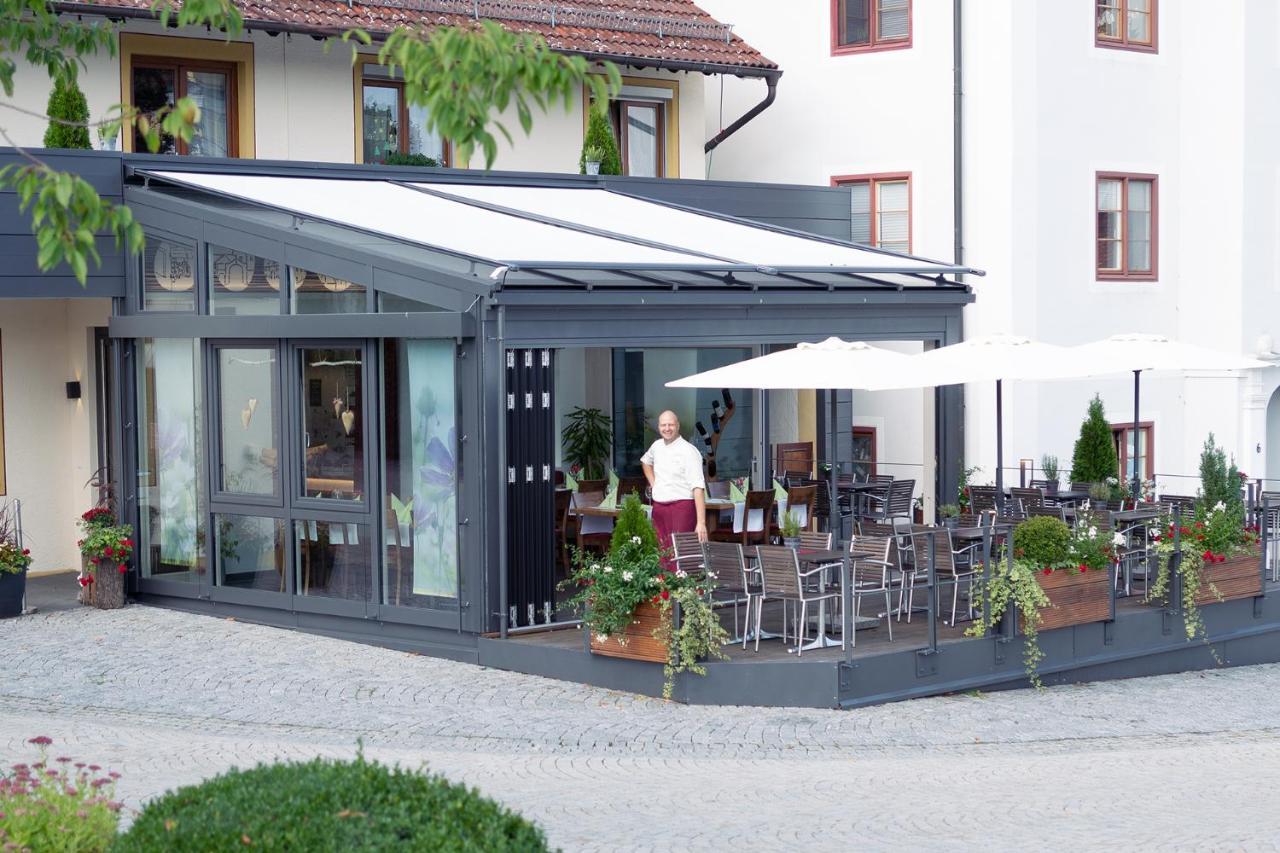 Gasthaus Und Pension Zur Linde Rot an der Rot Exterior photo